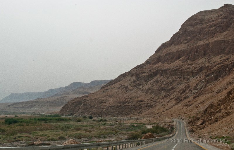 20100411_123350 D300.jpg - Turning south, the terrain is rugged. Eilat is 160 miles (180 road miles) directly south of Jerusalem